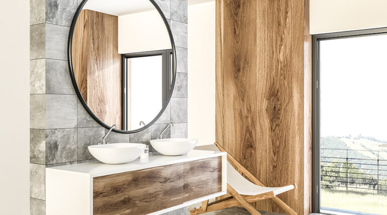 Kann man in einem Badezimmer Fliesen in Holzoptik verlegen